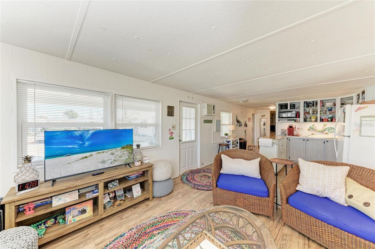 214 52nd Avenue Drive W, Bradenton, FL 34207 Photo