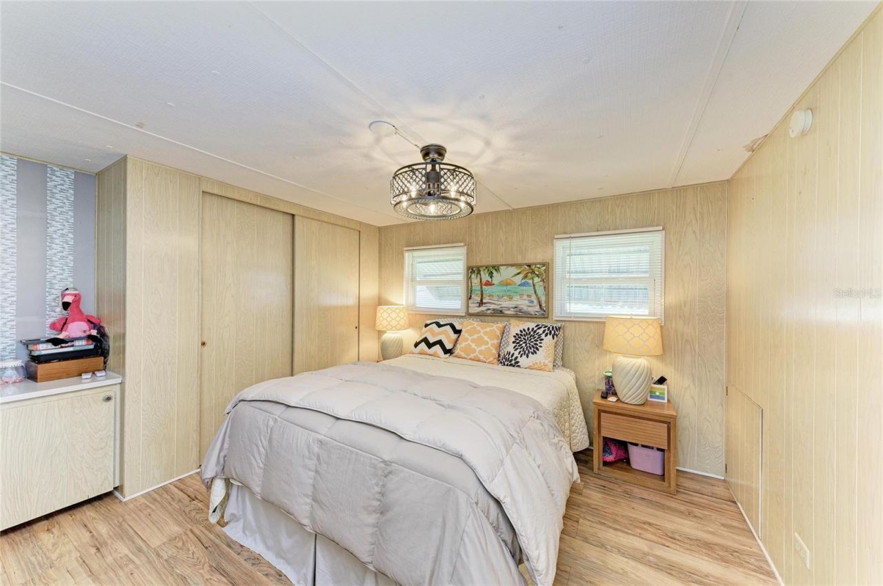 214 52nd Avenue Drive W, Bradenton, FL 34207 Photo