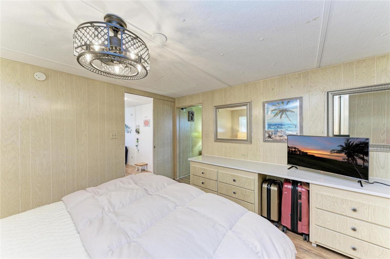 214 52nd Avenue Drive W, Bradenton, FL 34207 Photo