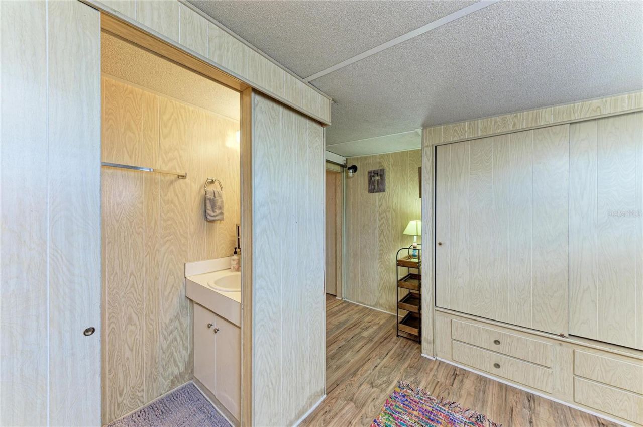 214 52nd Avenue Drive W, Bradenton, FL 34207 Photo