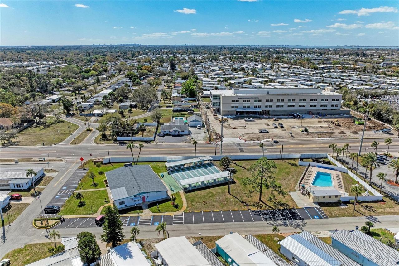 214 52nd Avenue Drive W, Bradenton, FL 34207 Photo