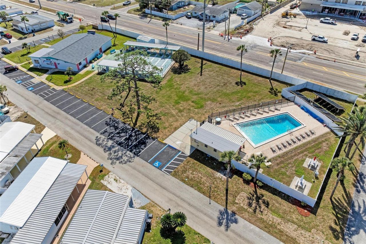 214 52nd Avenue Drive W, Bradenton, FL 34207 Photo