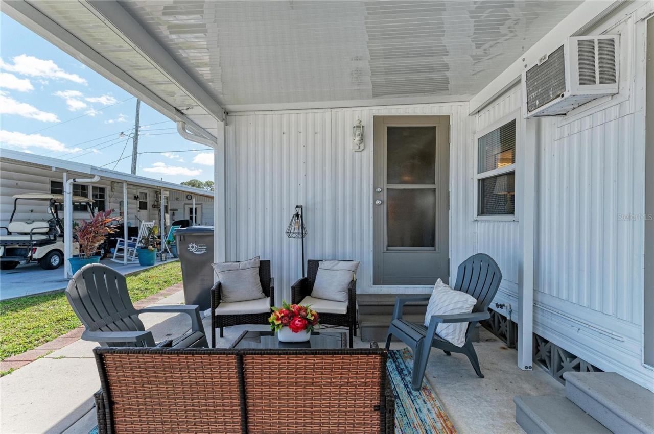 214 52nd Avenue Drive W, Bradenton, FL 34207 Photo