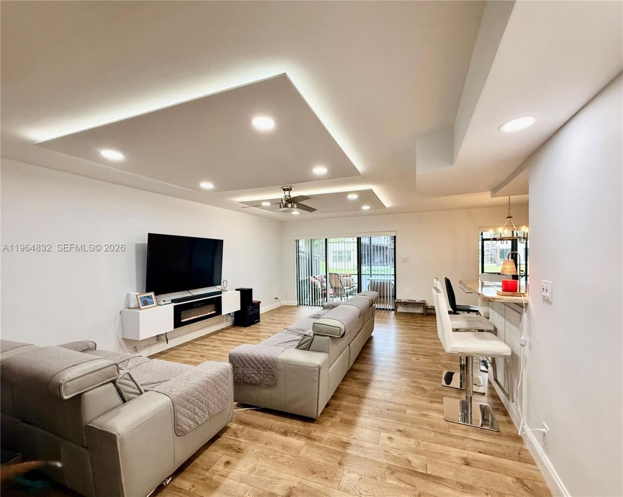 9717 N New River Canal Rd, Unit 406, Plantation, FL 33324 Photo