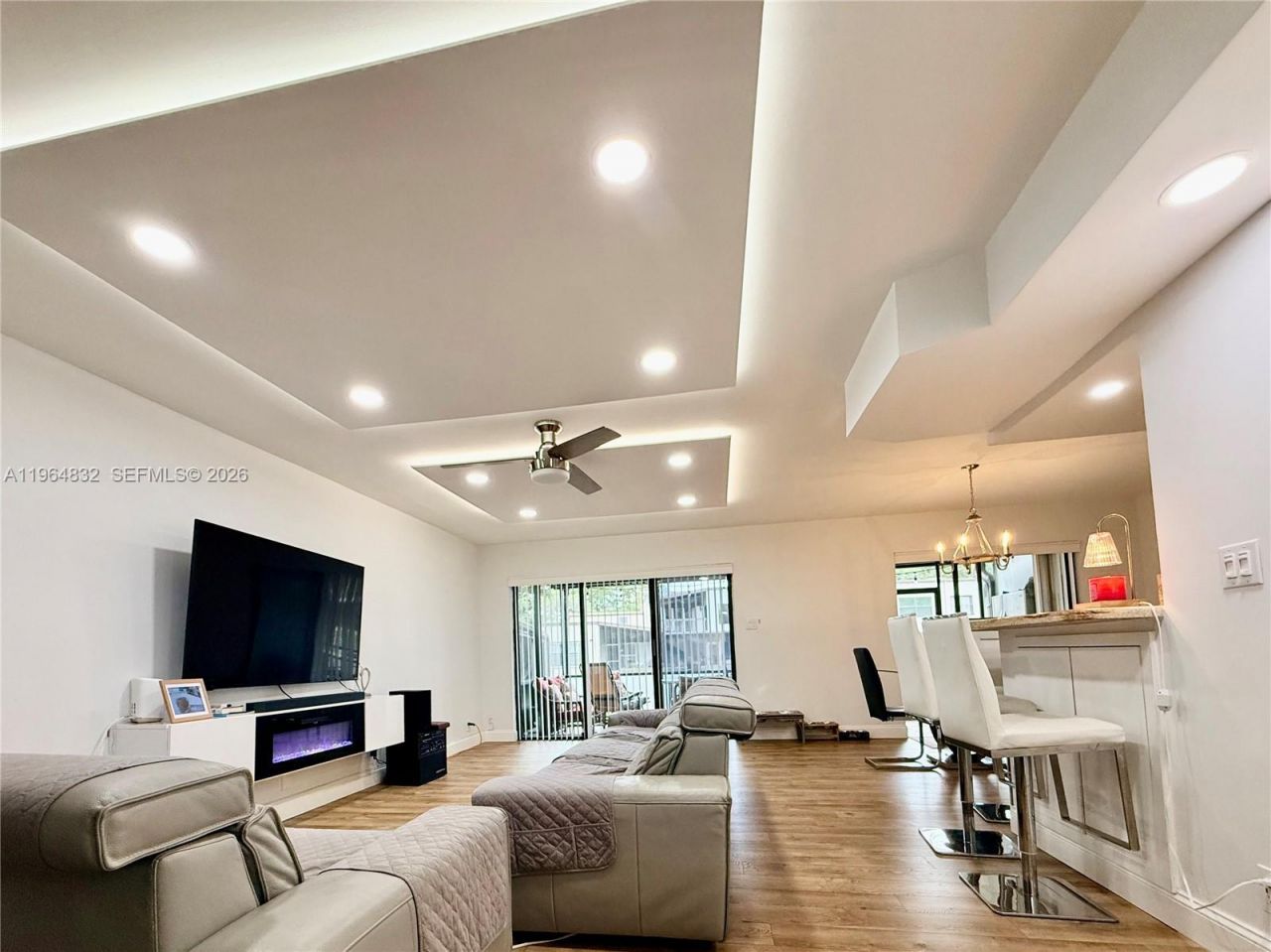 9717 N New River Canal Rd, Unit 406, Plantation, FL 33324 Photo