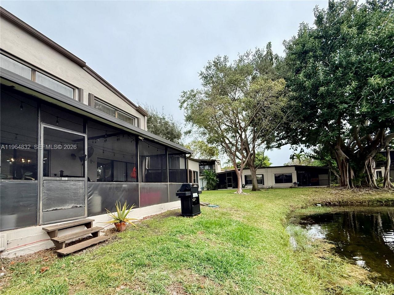 9717 N New River Canal Rd, Unit 406, Plantation, FL 33324 Photo