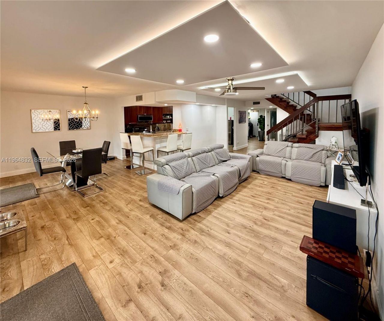 9717 N New River Canal Rd, Unit 406, Plantation, FL 33324 Photo