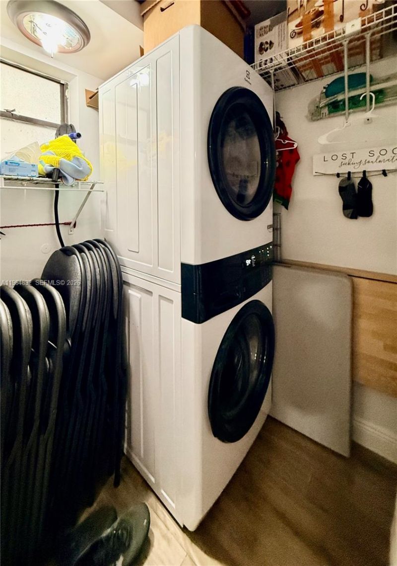 9717 N New River Canal Rd, Unit 406, Plantation, FL 33324 Photo