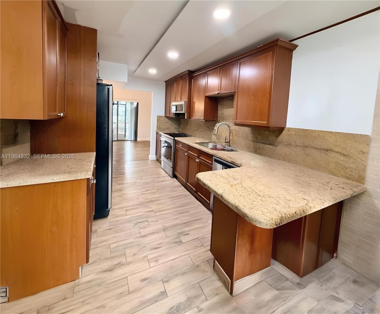 9717 N New River Canal Rd, Unit 406, Plantation, FL 33324 Photo