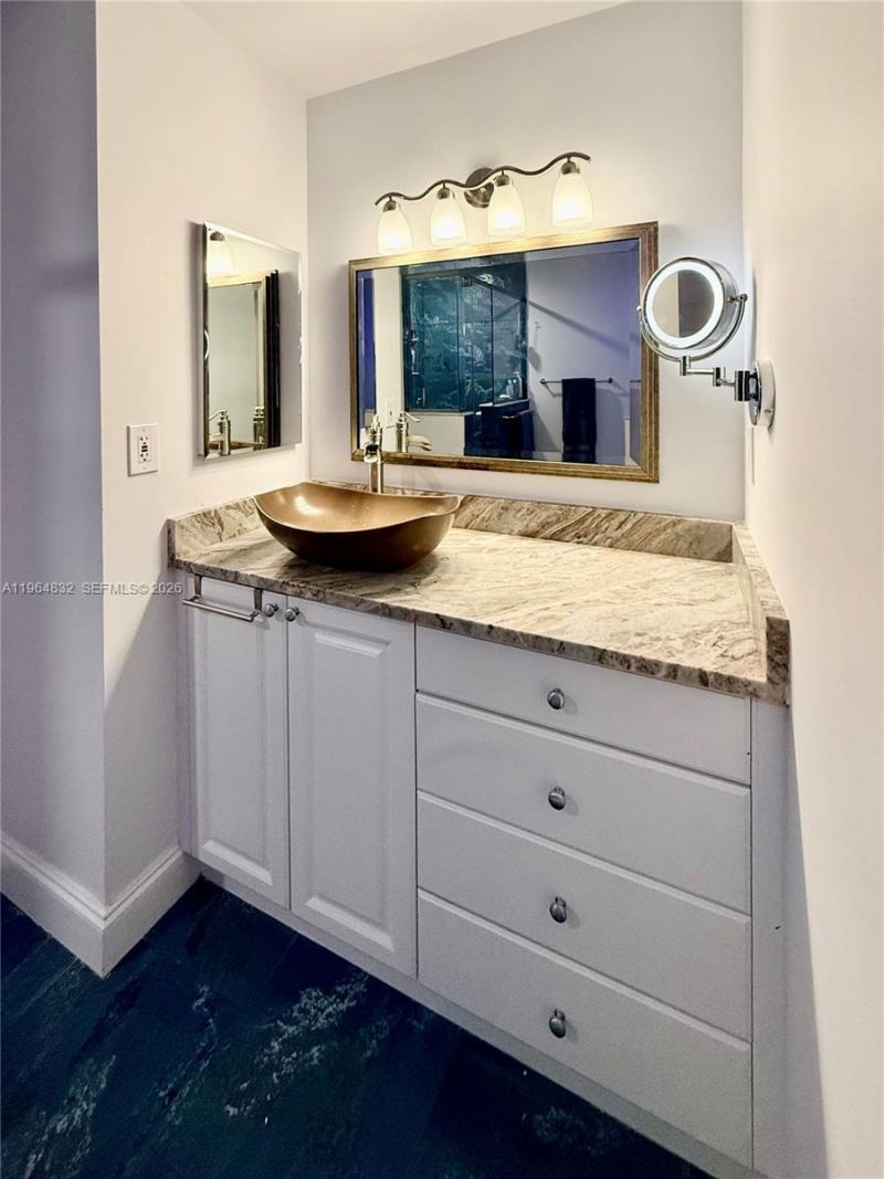 9717 N New River Canal Rd, Unit 406, Plantation, FL 33324 Photo