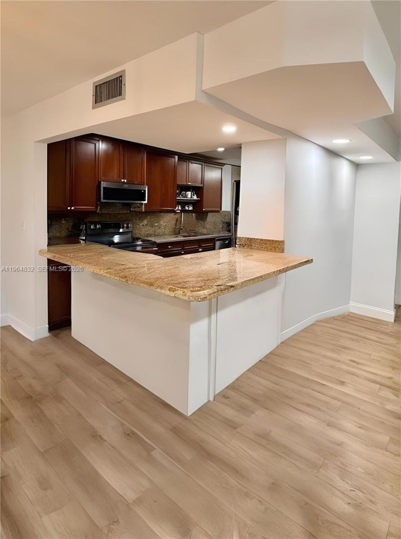 9717 N New River Canal Rd, Unit 406, Plantation, FL 33324 Photo