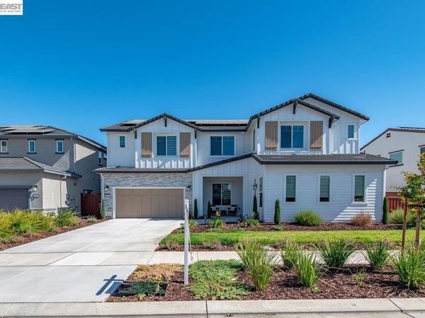 713 713 River Bend Dr, Lathrop, CA 95330