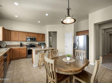 7354 Phoenix Drive, Sparks, NV 89436 Photo