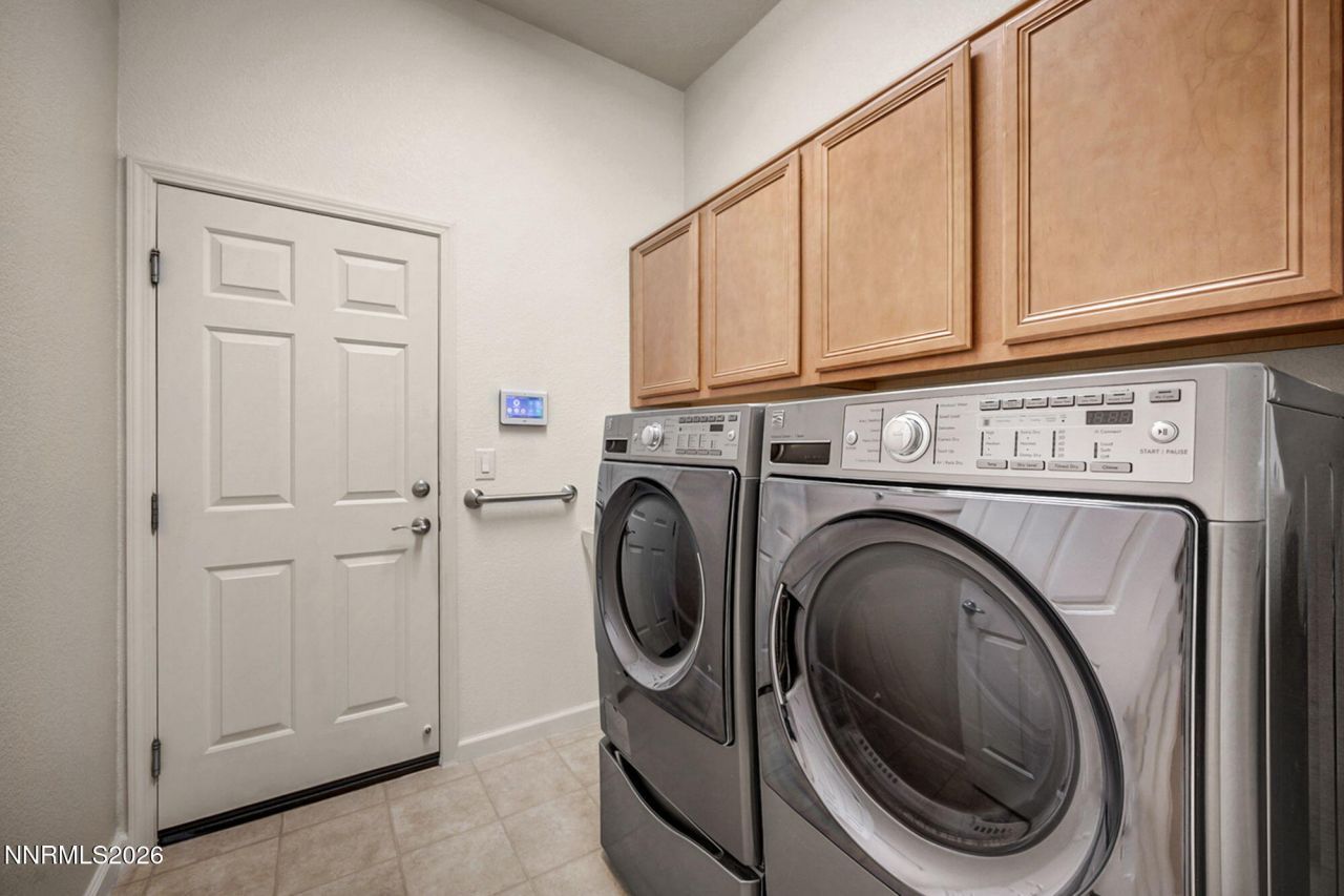 7354 Phoenix Drive, Sparks, NV 89436 Photo