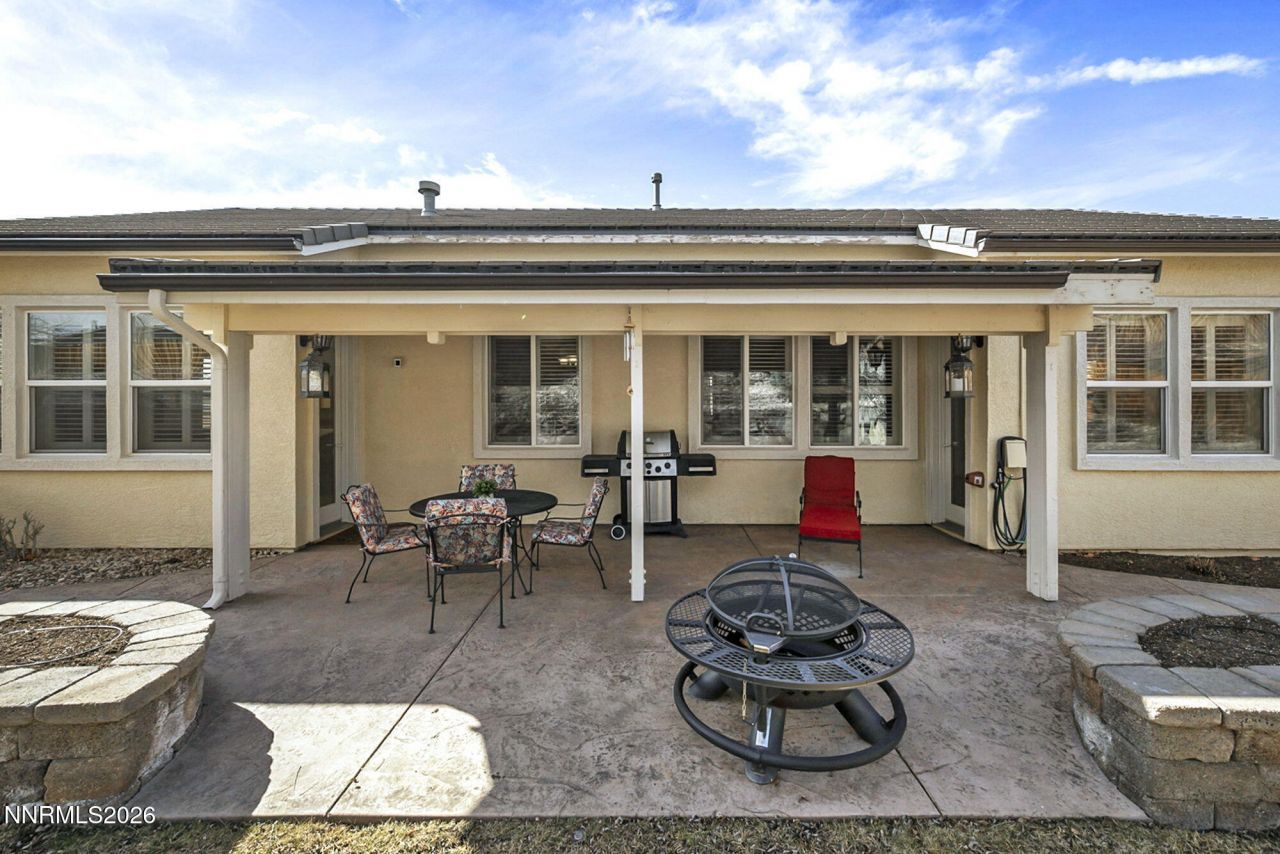 7354 Phoenix Drive, Sparks, NV 89436 Photo