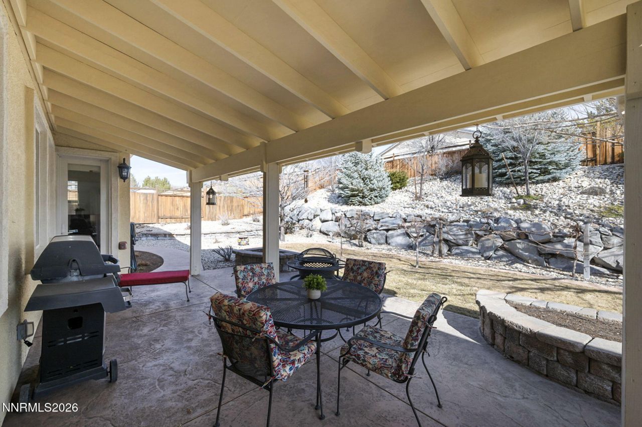 7354 Phoenix Drive, Sparks, NV 89436 Photo