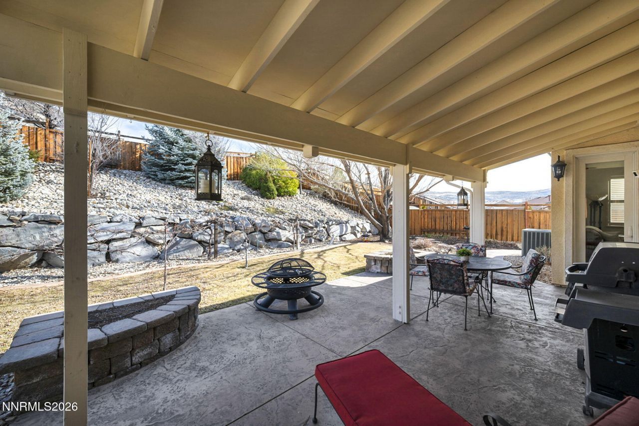 7354 Phoenix Drive, Sparks, NV 89436 Photo