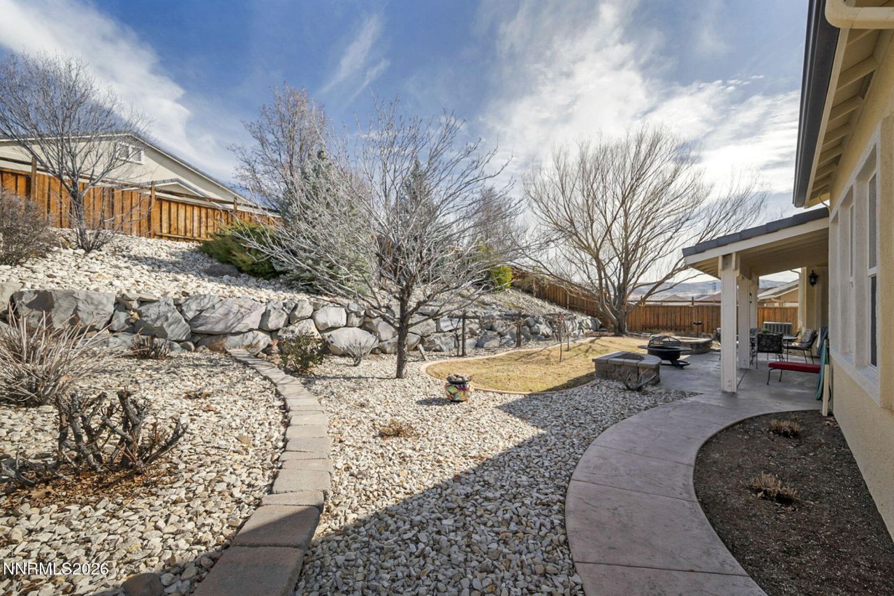 7354 Phoenix Drive, Sparks, NV 89436 Photo