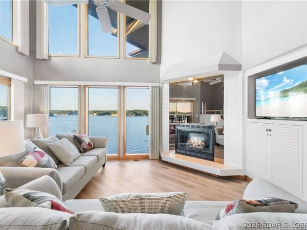 701 Cedar Road , Unit 3A, Lake Ozark, MO 65049