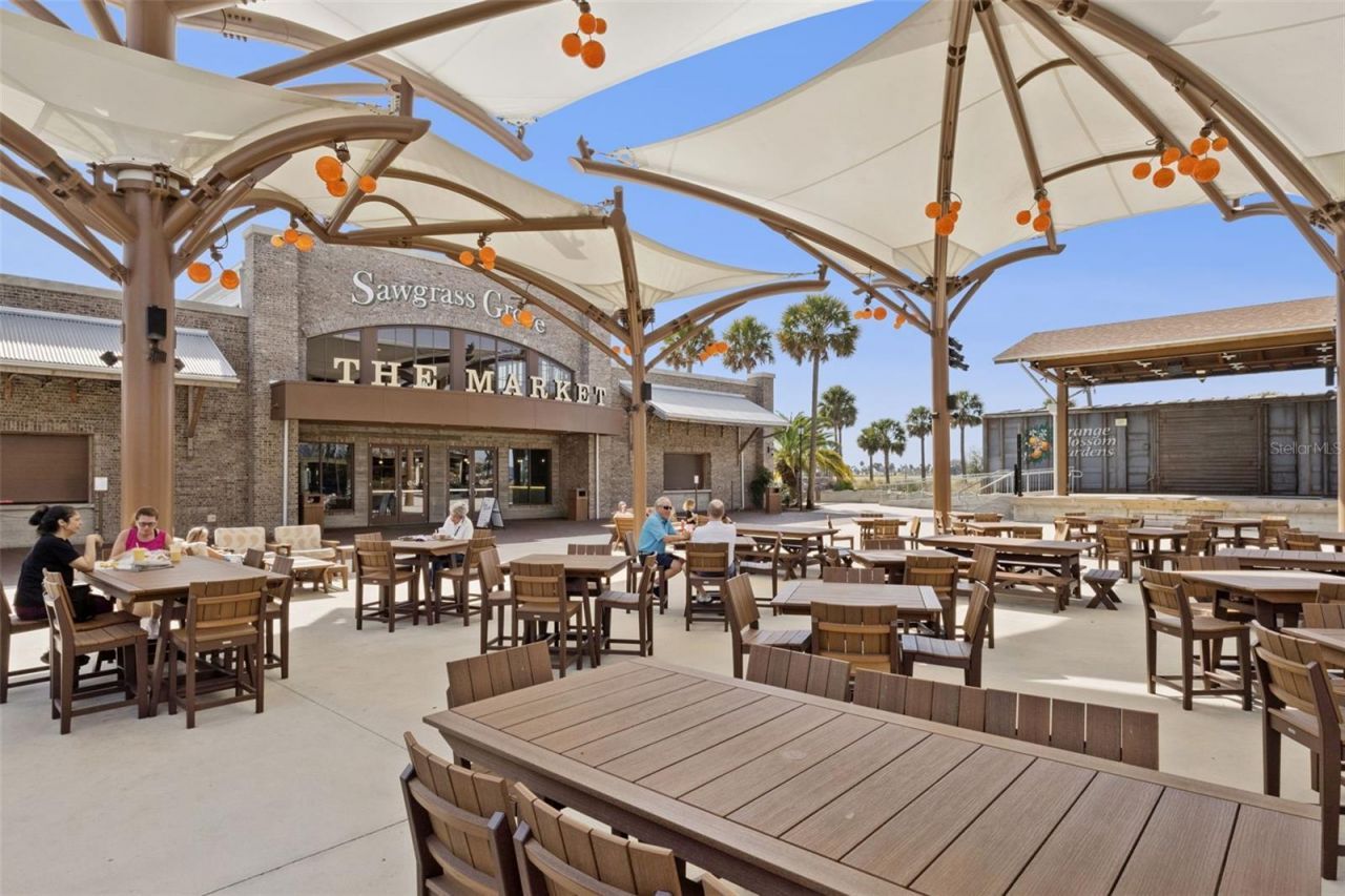 7492 Far Hills Loop, The Villages, FL 34762 Photo