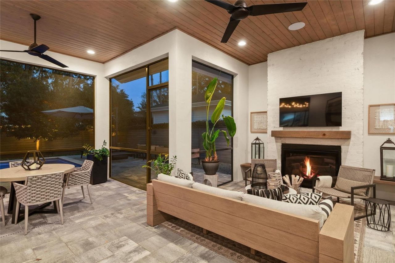 1575 Eastin Avenue, Orlando, FL 32804 Photo