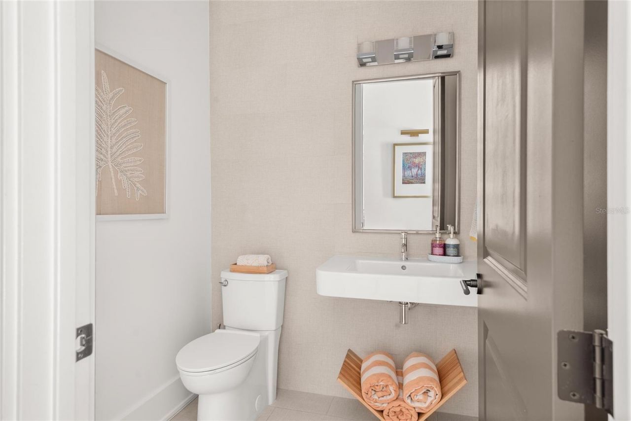 1575 Eastin Avenue, Orlando, FL 32804 Photo