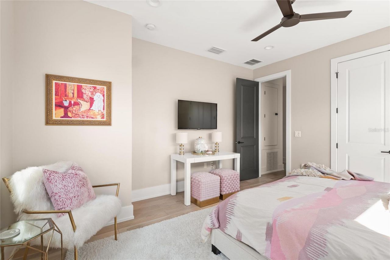 1575 Eastin Avenue, Orlando, FL 32804 Photo