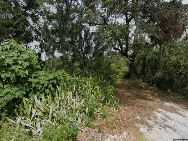 ALMOND AVENUE, SARASOTA, FL 34234