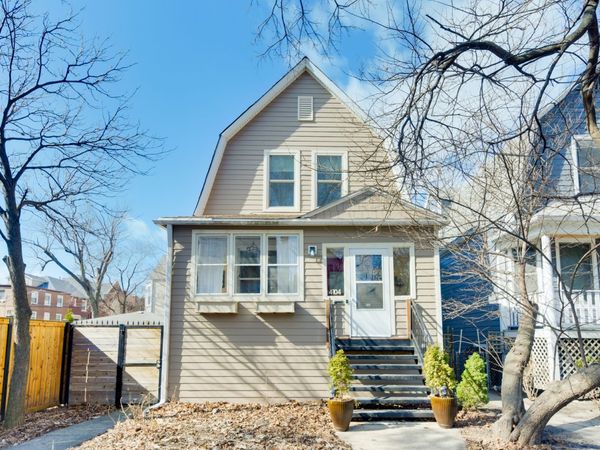 4104 N Central Park Avenue, Chicago, IL 60618
