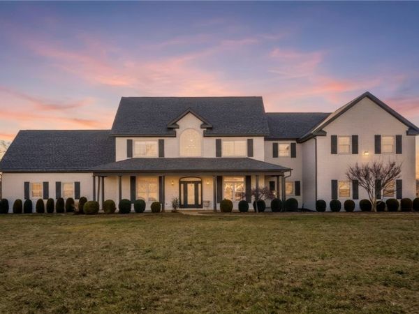 10878 Millstead Lane, Bentonville, AR 72712