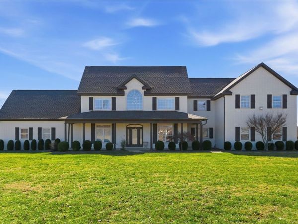 10878 Millstead Lane, Bentonville, AR 72712