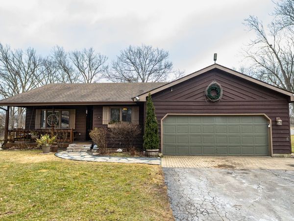 1403 W Beach Road, Waukegan, IL 60087