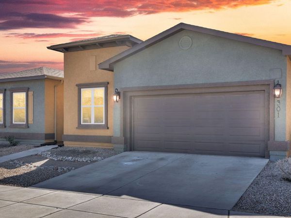 301 Zuni River Circle SW, Los Lunas, NM 87031