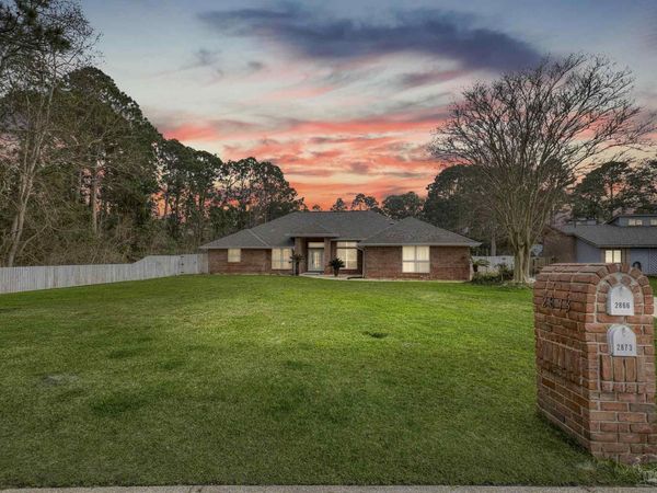2873 Whisper Lake Dr, Gulf Breeze, FL 32563