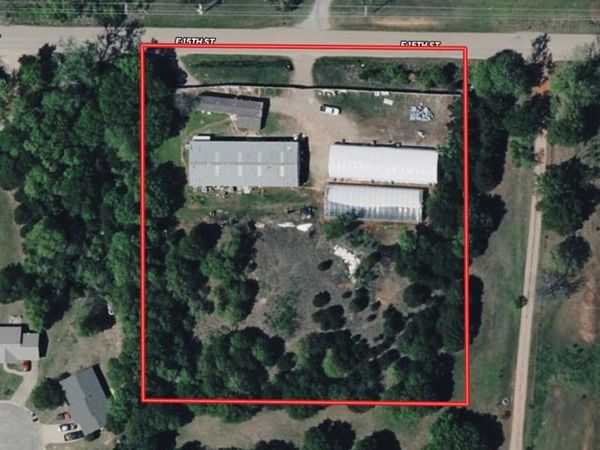 1201 E 15th Street, Chandler, OK 74834