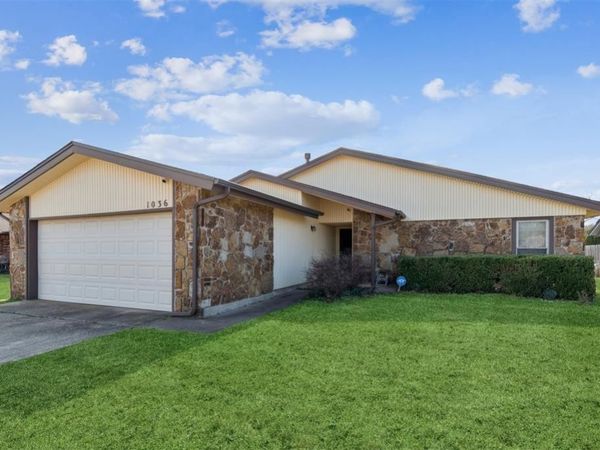 1036 Cedar Hill Place, Midwest City, OK 73110