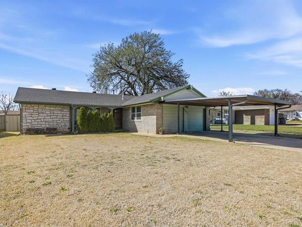 4205 Epperly Drive, Del City, OK 73115
