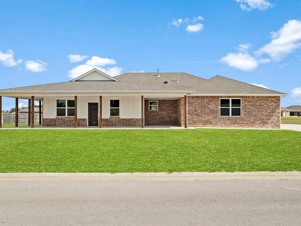 112 Olde Mill Road, Jones, OK 73049
