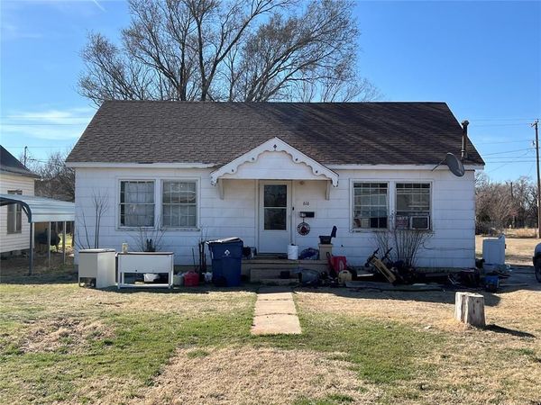 616 N 5th Street, Okeene, OK 73763