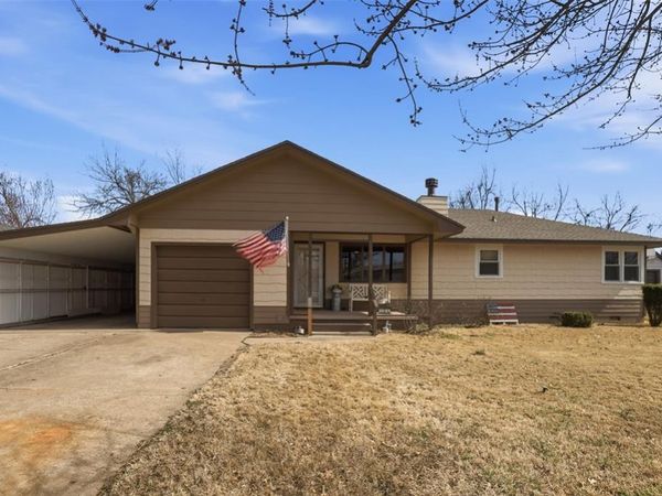 306 S 2nd Street, Tonkawa, OK 74653