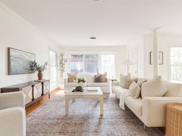 1908 Dorchester Drive, Nichols Hills, OK 73120