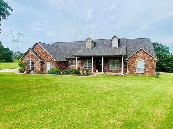 450 Hickory Hill Drive, Choctaw, OK 73020