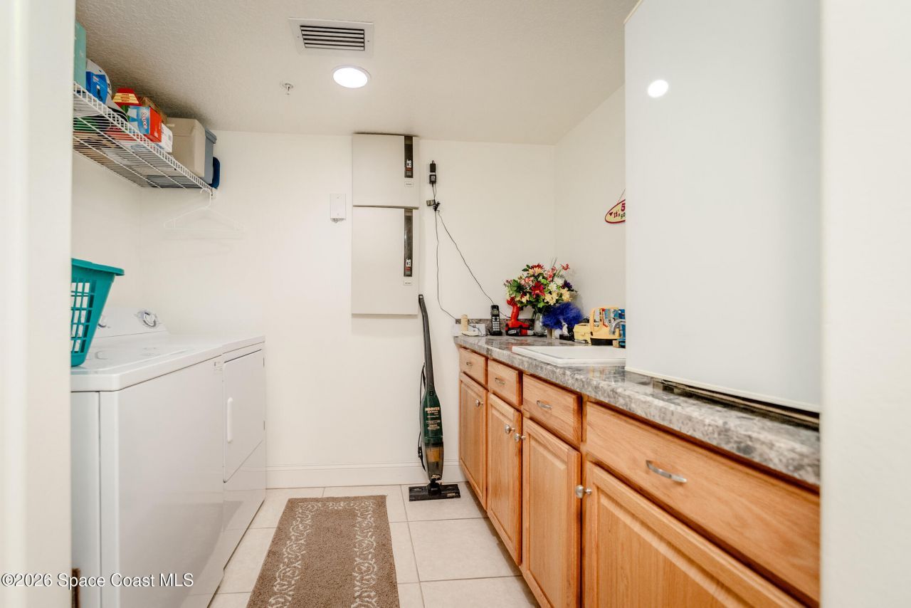 742 Bayside Drive, Unit 504, Cape Canaveral, FL 32920 Photo
