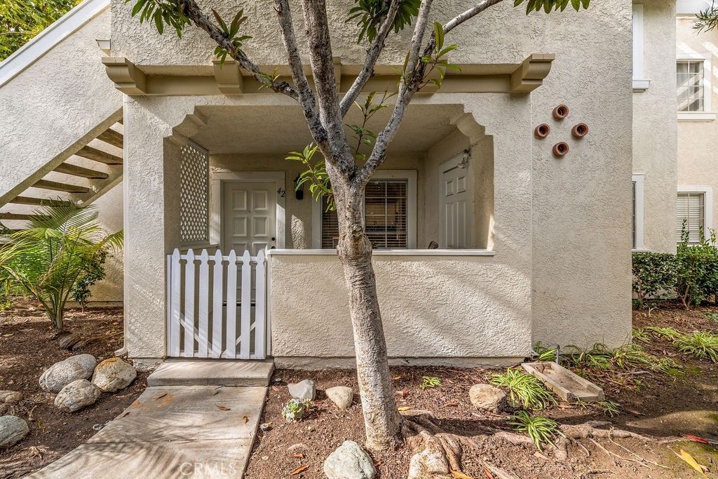 42 Picazo, Unit 29, Rancho Santa Margarita, CA 92688 Main Photo