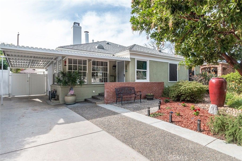 517 S Griffith Park, Burbank, CA 91506 Main Photo