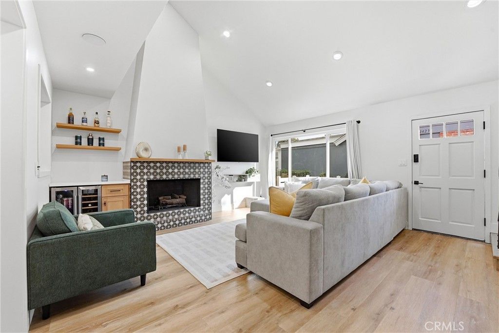 135 Morristown Lane, Costa Mesa, CA 92626 Main Photo