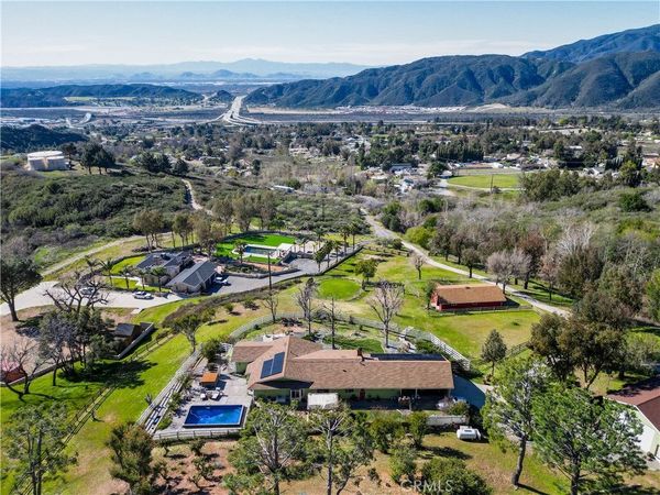 625 Kimbark, Devore, CA 92407