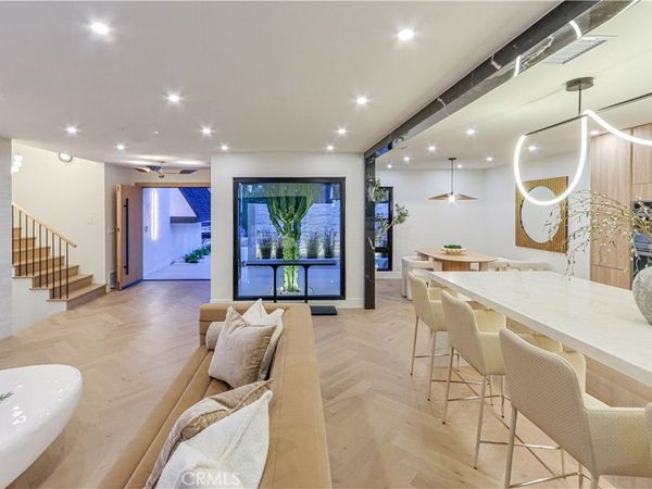 26582 Espalter, Mission Viejo, CA 92691