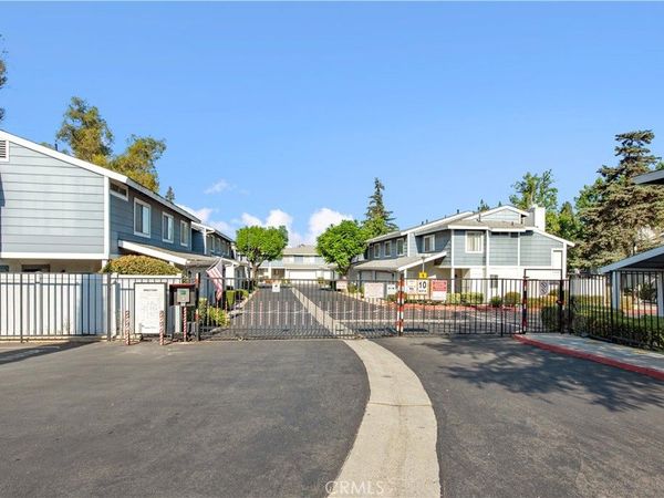 1704 Bridgeport, West Covina, CA 91791