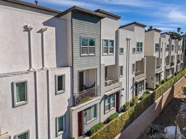 2548 S Escondido Blvd, Unit 906, Escondido, CA 92025